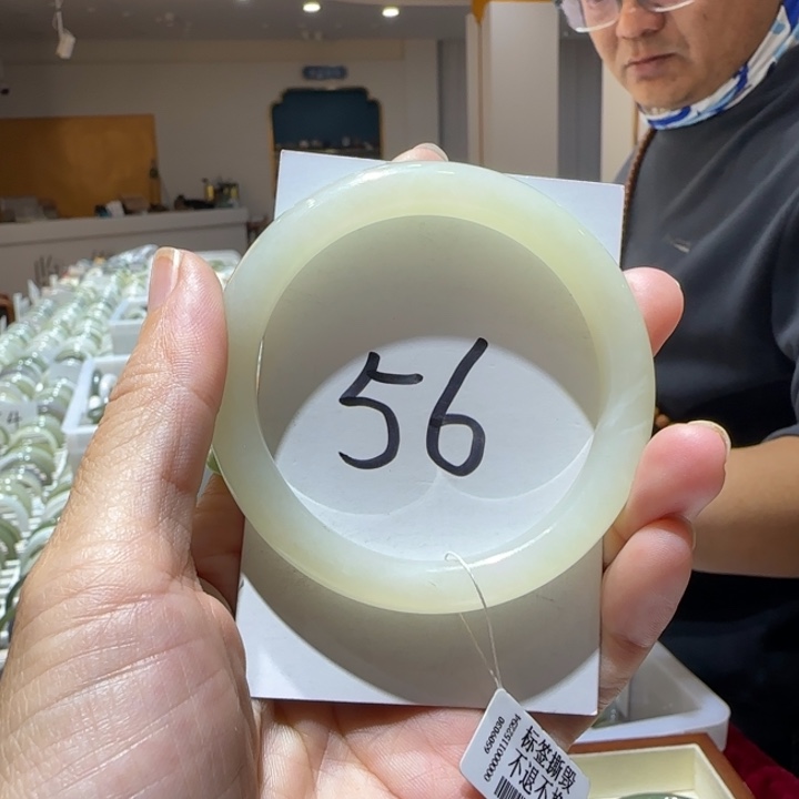 和田玉未镶嵌手镯600