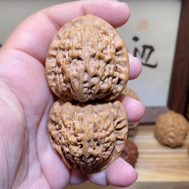 文玩核桃把件39一代火麒麟