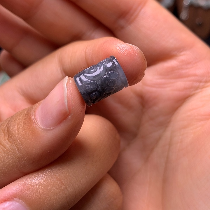 定制翡翠未镶嵌桶珠