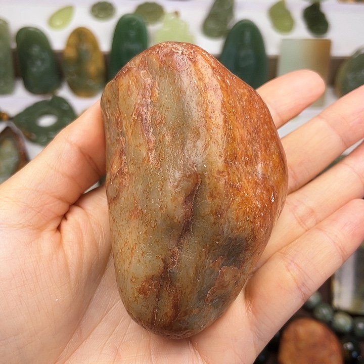 岫岩河磨玉（透闪石质玉）颈饰未镶嵌