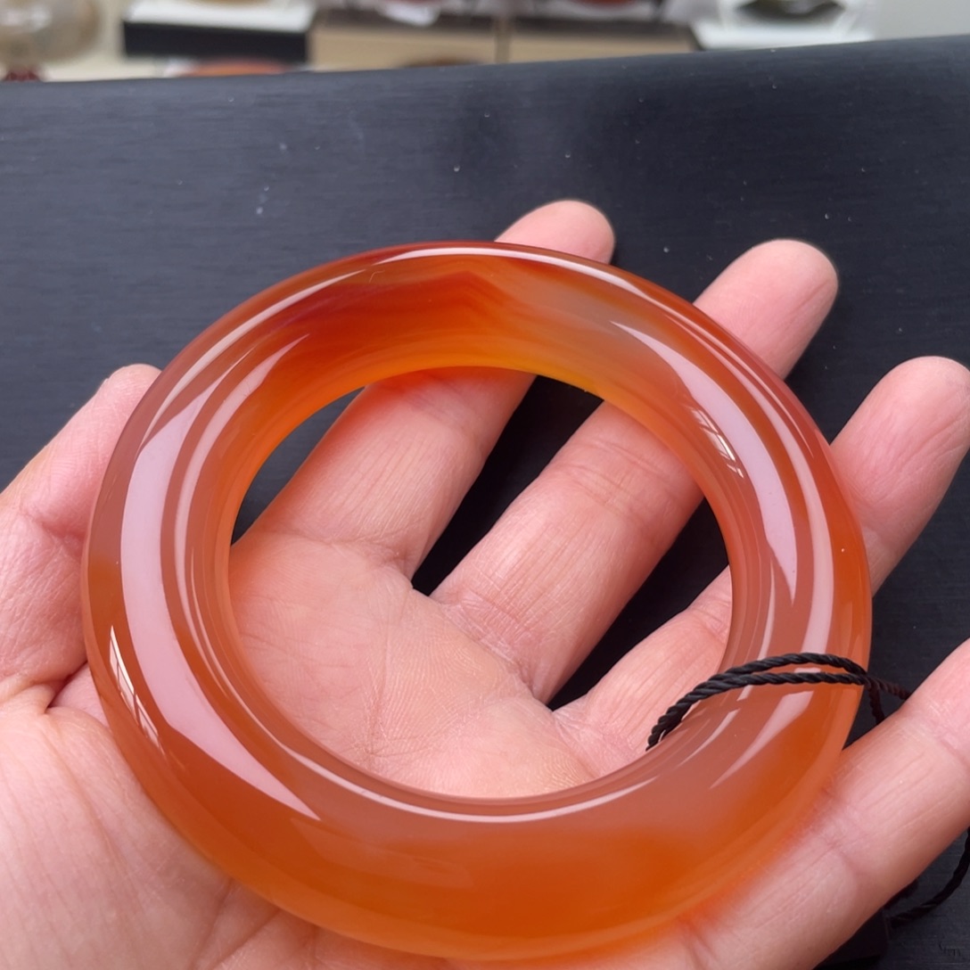 玛瑙/玉髓未镶嵌手镯56圈