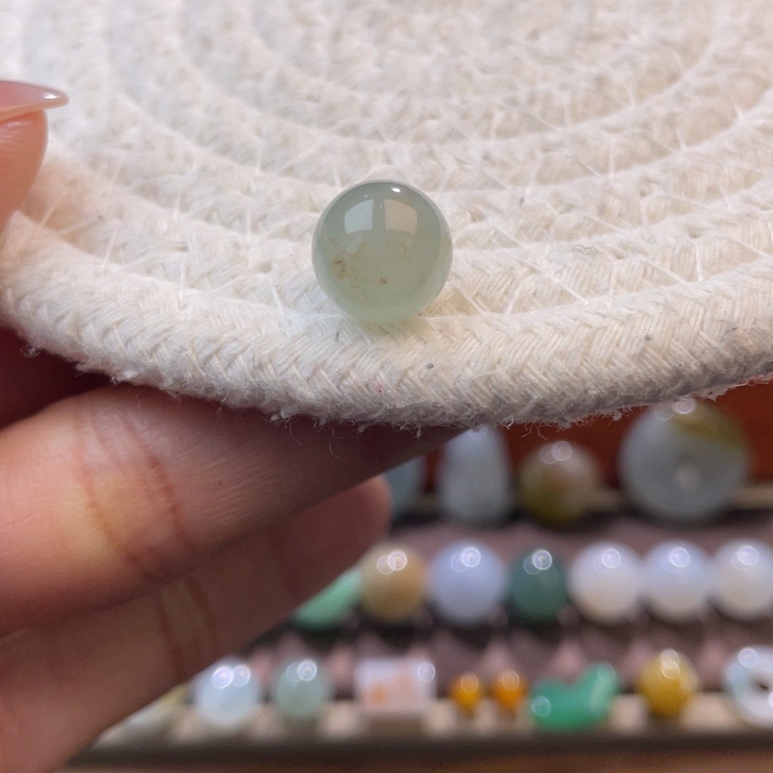 翡翠散珠冰晴洒金圆珠10mm