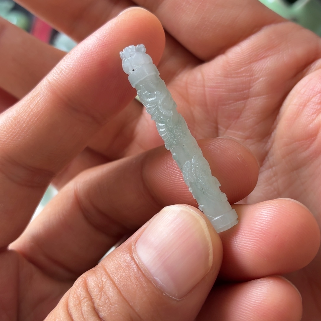 未镶嵌定制翡翠龙柱