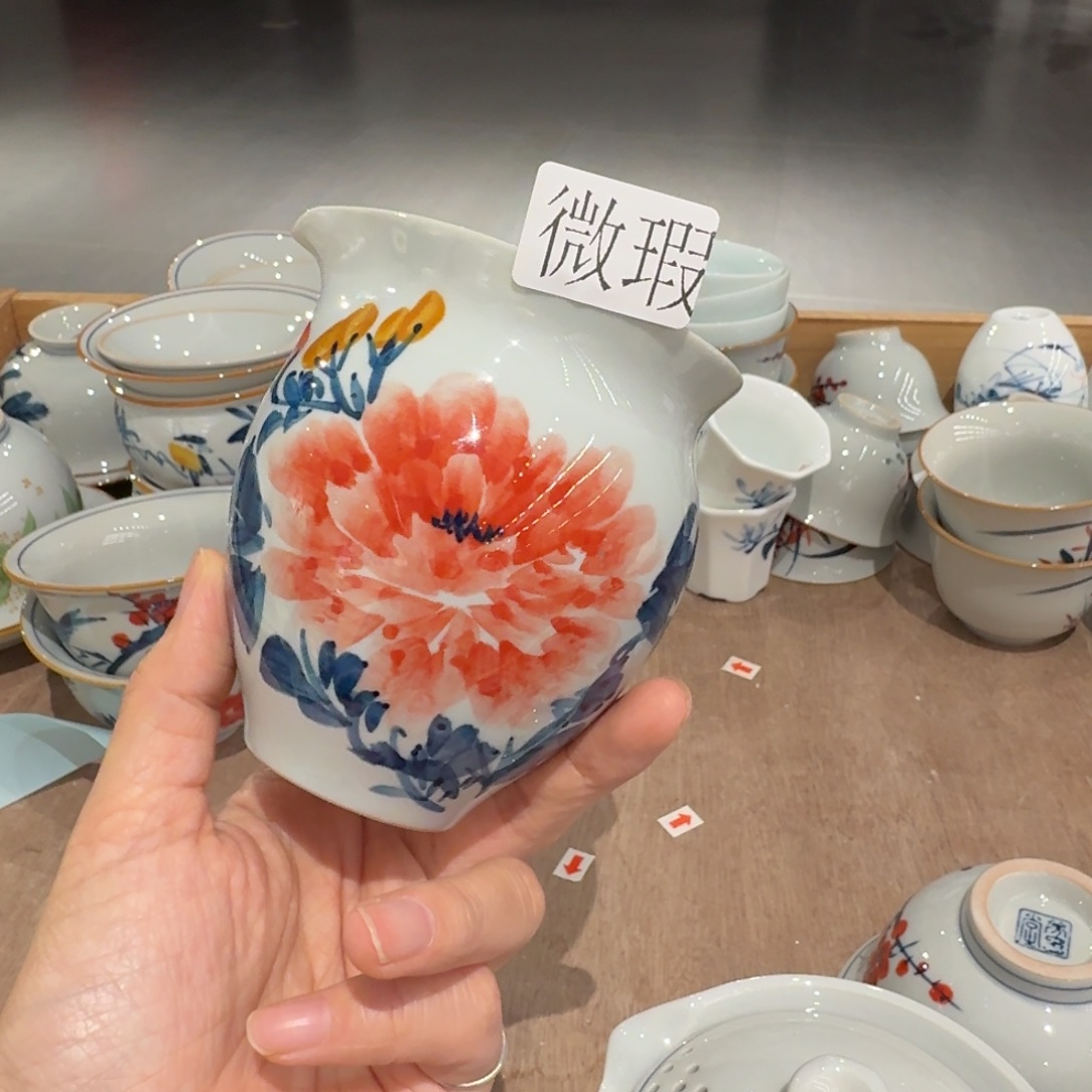 釉下手绘茶具微瑕