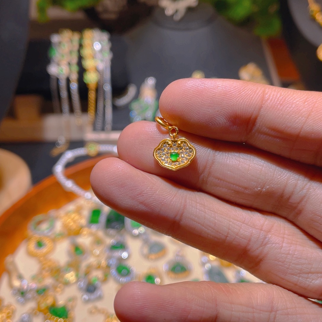 翡翠银S925镶嵌吊坠(不含链)