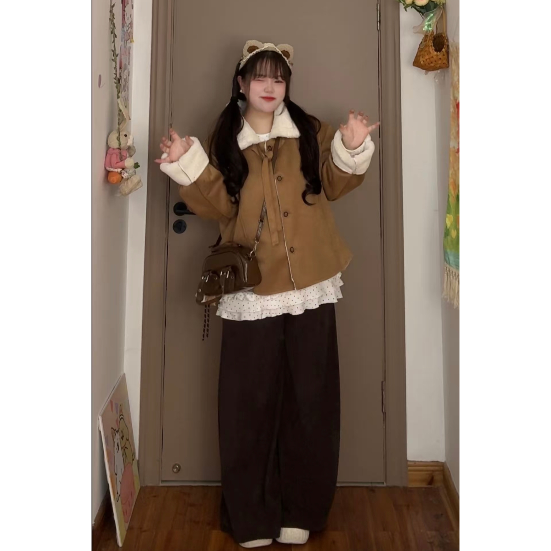 短款冬季收口袖常规款女短外套翻领时尚加绒女士拼接打底衫套装