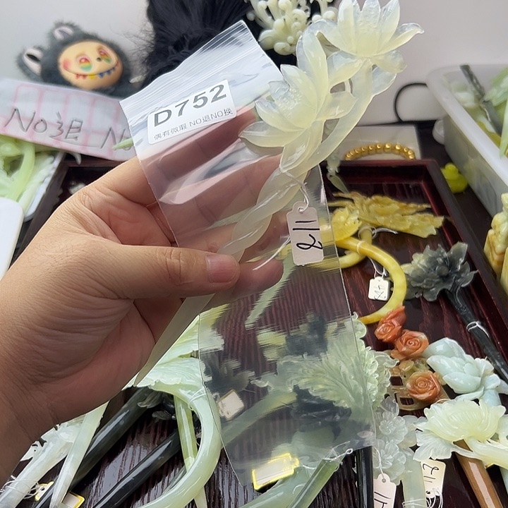 合金蛇纹石玉发饰鸣**哥