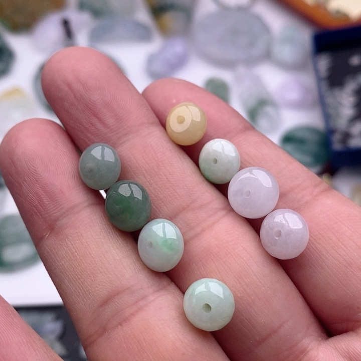 翡翠未镶嵌吊坠(不含链)周****鱼