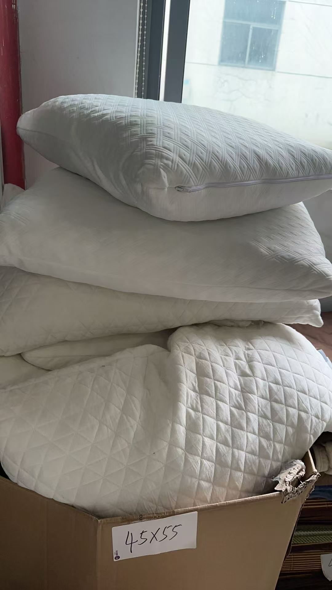 《厚广家》45×55杂款席梦思感慢回弹海绵碎丝绵枕 发1个 不挑款