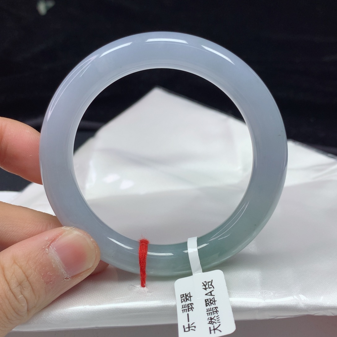 翡翠手镯（圆镯）未镶嵌54