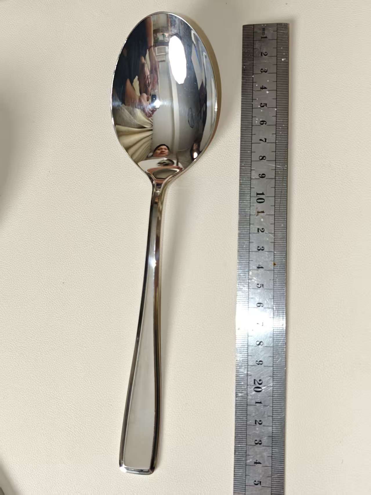 不锈钢大号简约无花纹分餐勺成人通用长柄