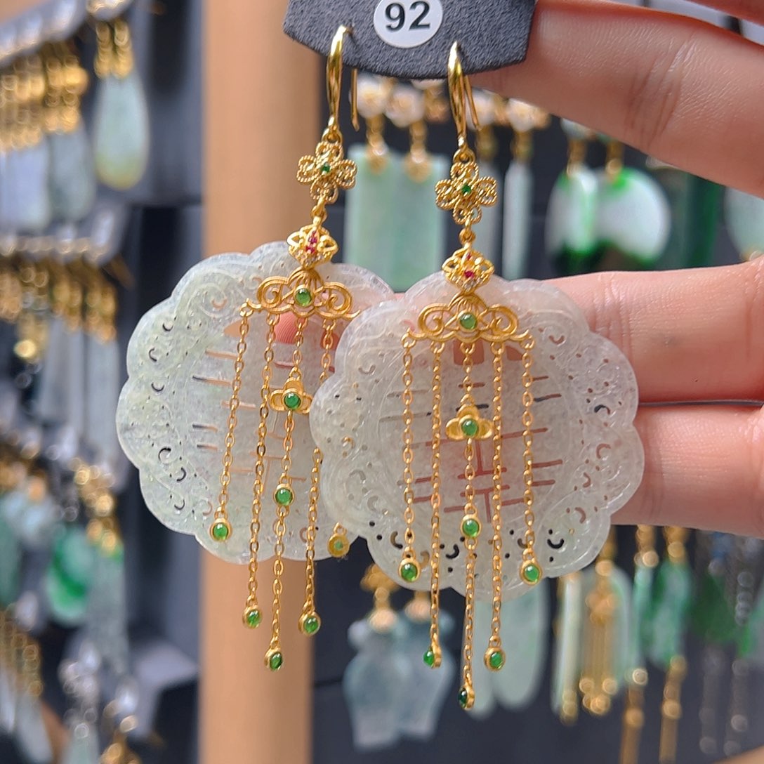 未镶嵌翡翠耳饰翡翠