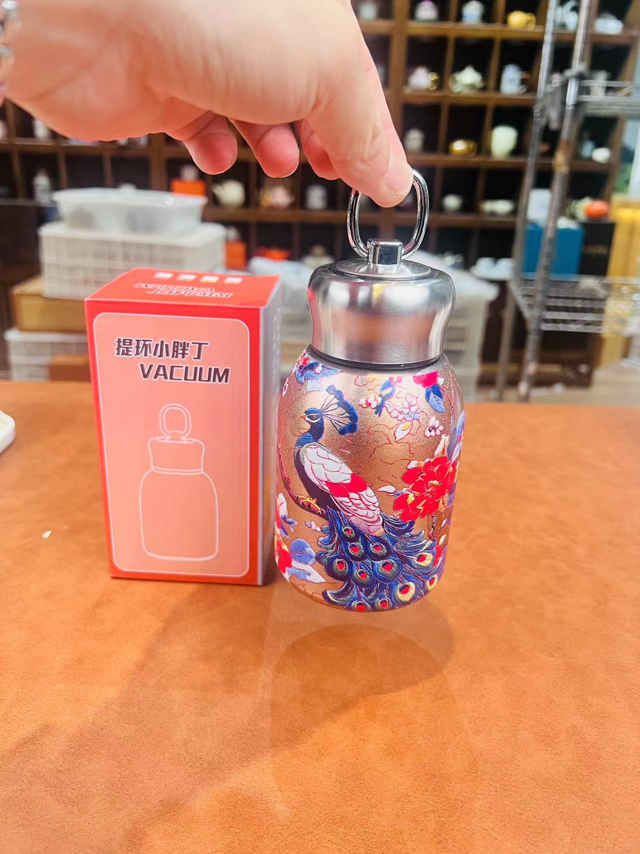 H0233-304不锈钢古风孔雀保温杯