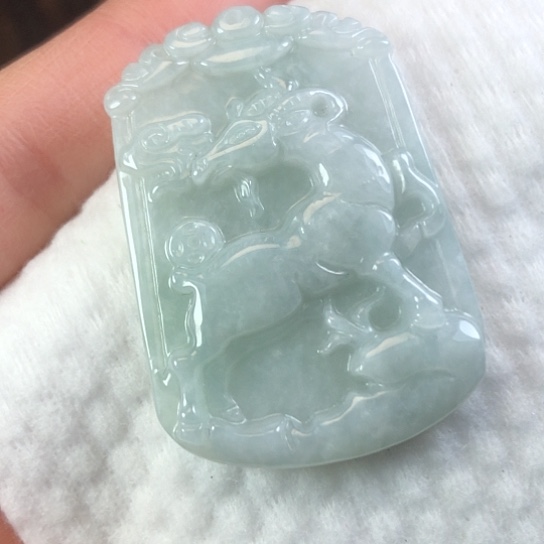 翡翠未镶嵌颈饰缅甸A货，每天下午1点半开播