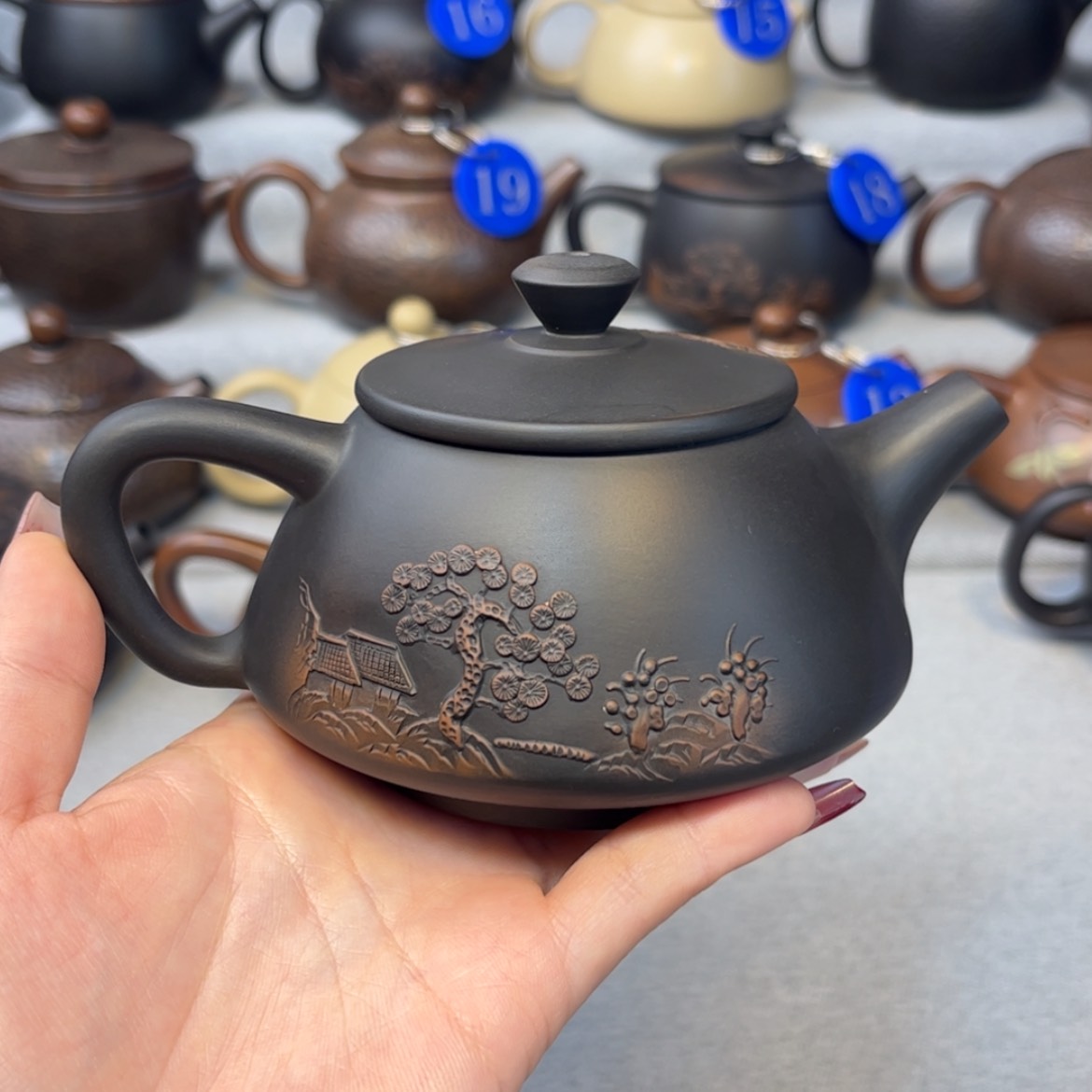 【闪购商品】红泥 微瑕 容量 230c c