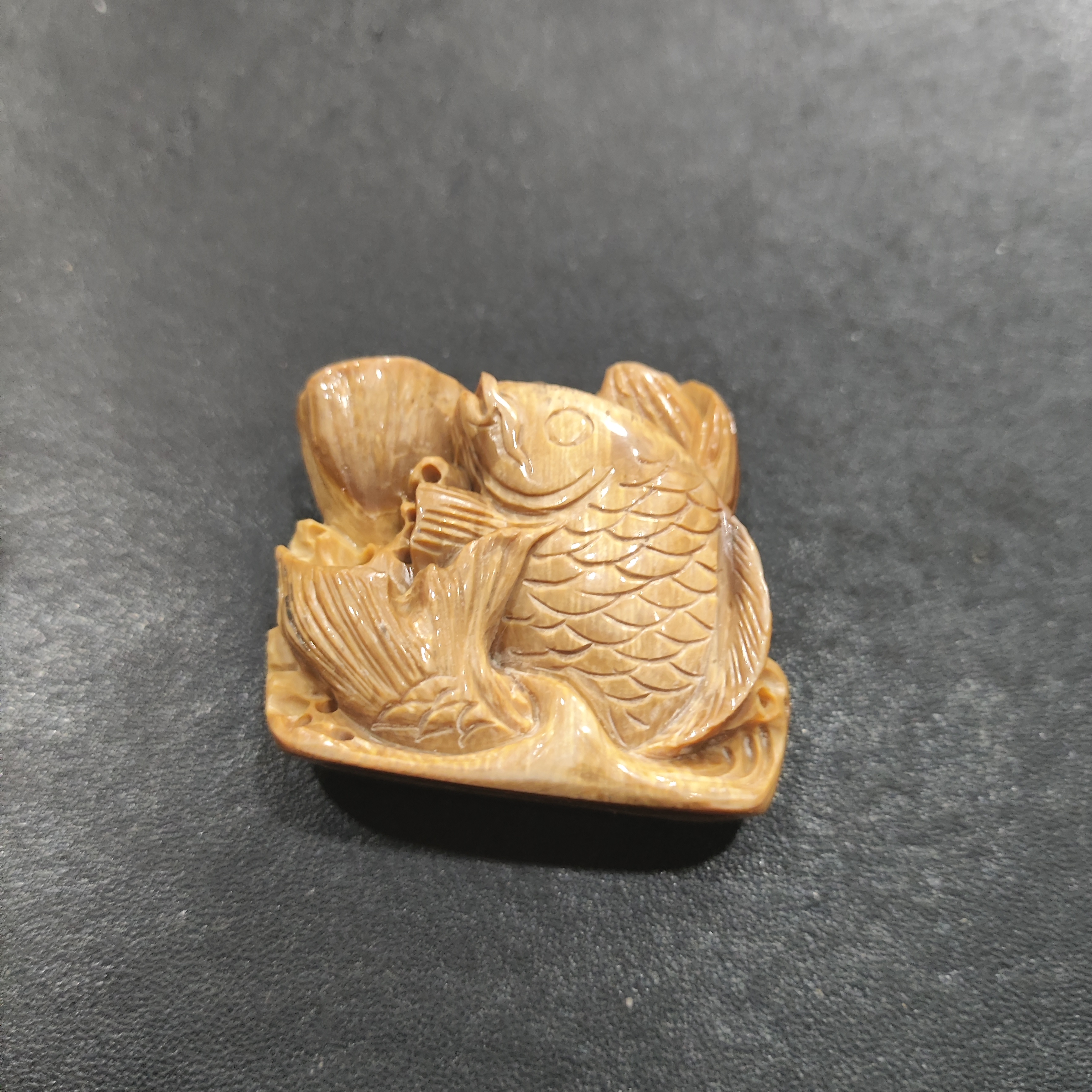 猛犸约20.7克雕刻件ZS844