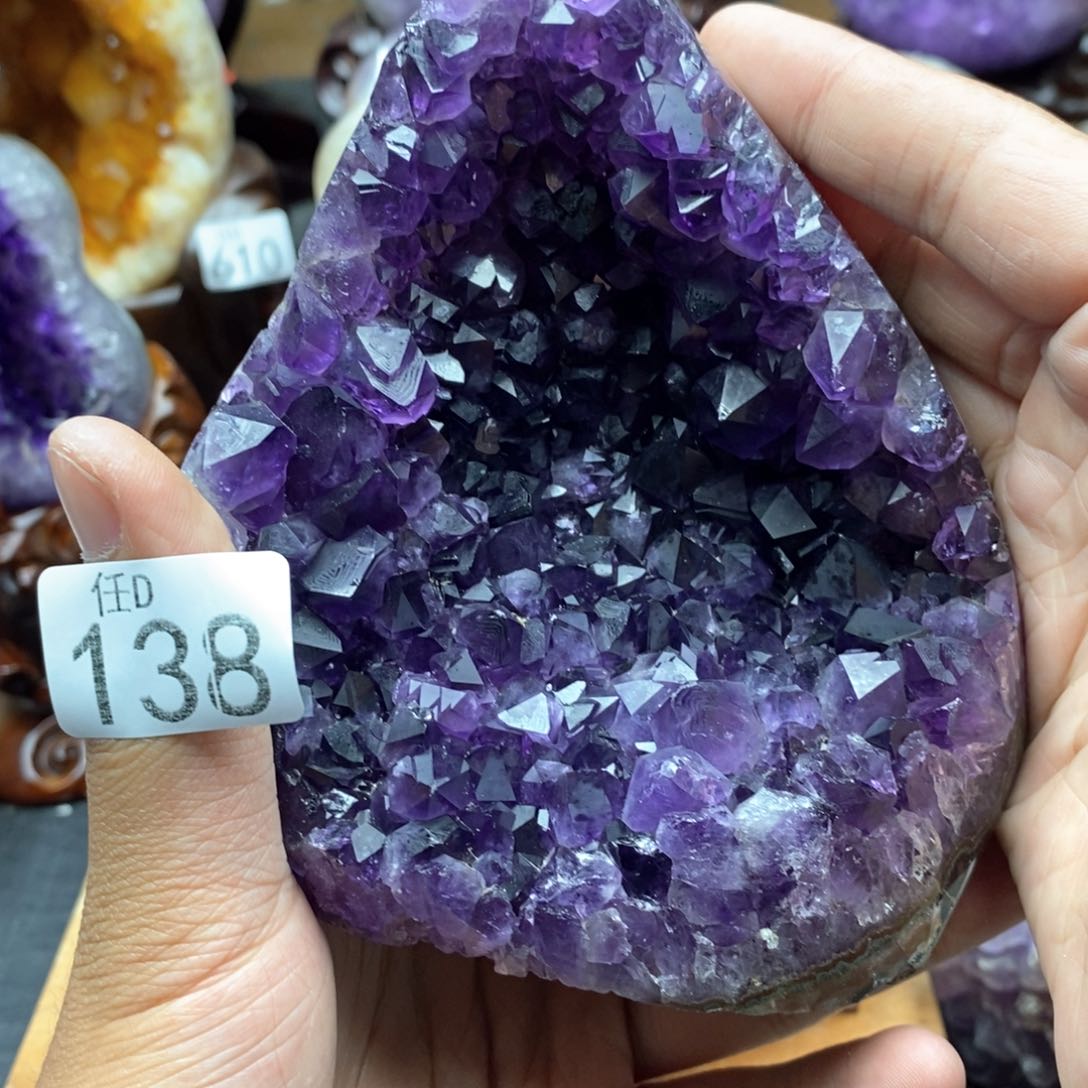 未镶嵌大型摆件（非配饰）水晶