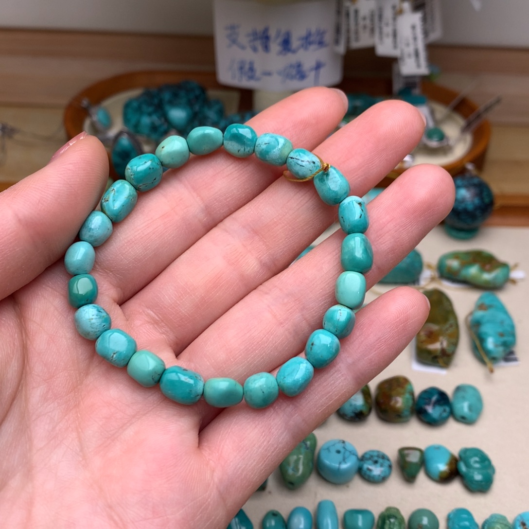 绿松石未镶嵌珠宝奇石