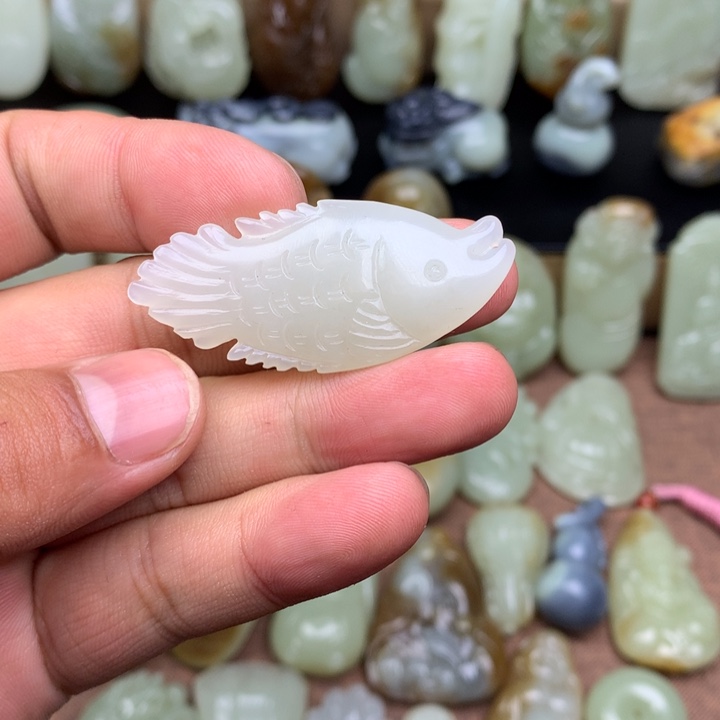 和田玉（糖玉）未镶嵌颈饰