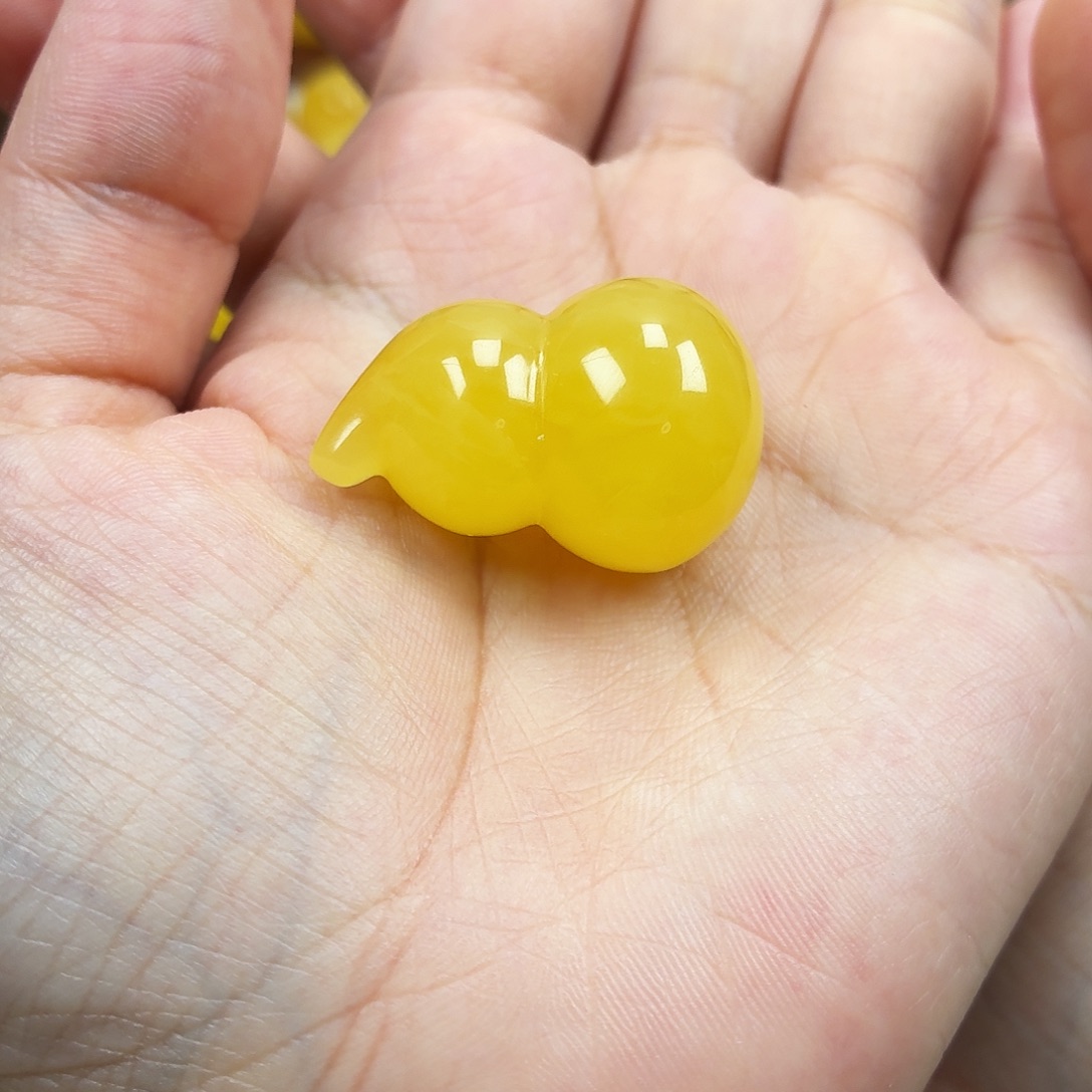 蜜蜡颈饰未镶嵌焦皮妖花葫芦