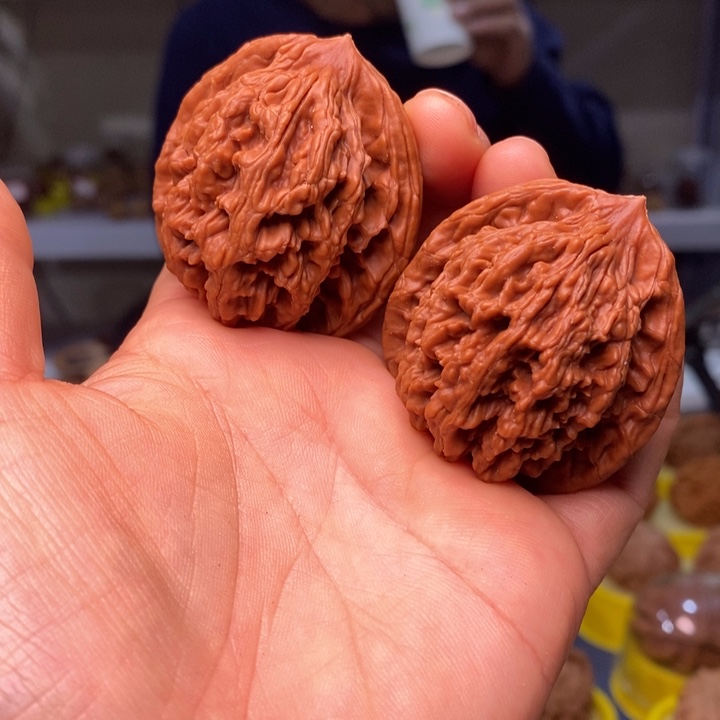 文玩核桃吊坠文玩核桃虎头42～