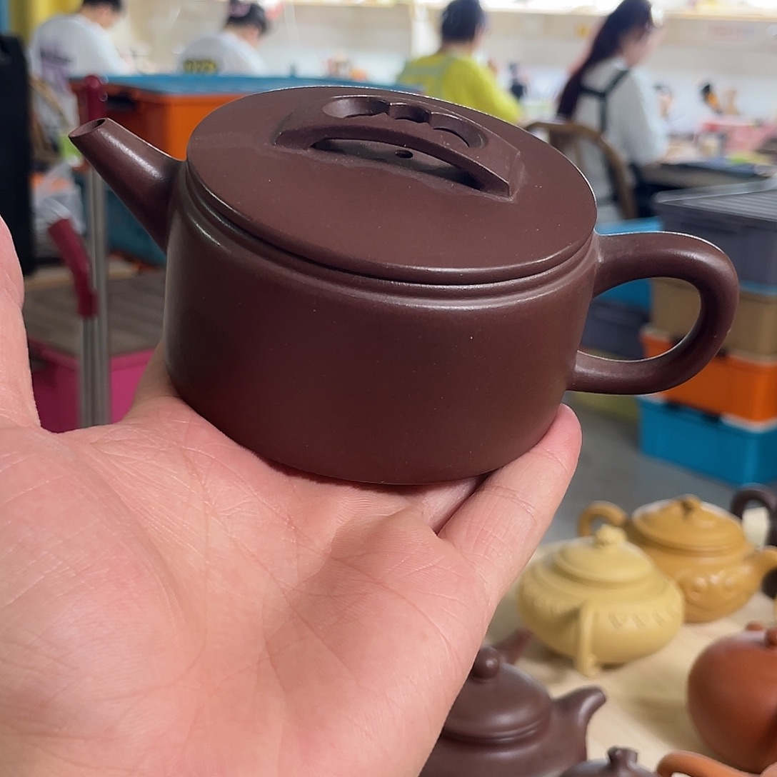 底槽清汉瓦。   刘。