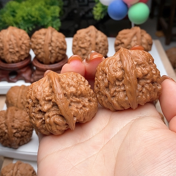 文玩核桃把件凹底41全品