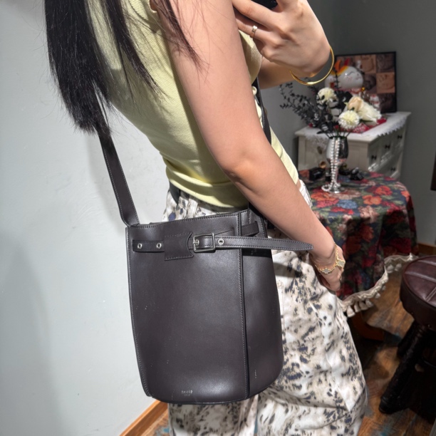 95新 Celine/思琳 黑色全皮水桶斜挎包