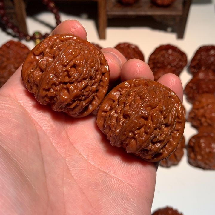 小***薯桃核吊坠白狮子9WCH#00#