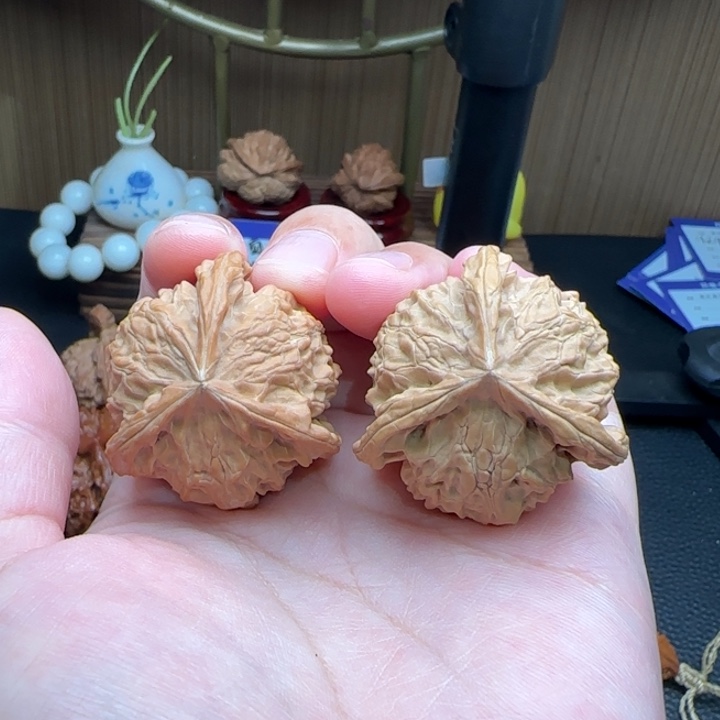 文玩核桃把件盘三奔全品