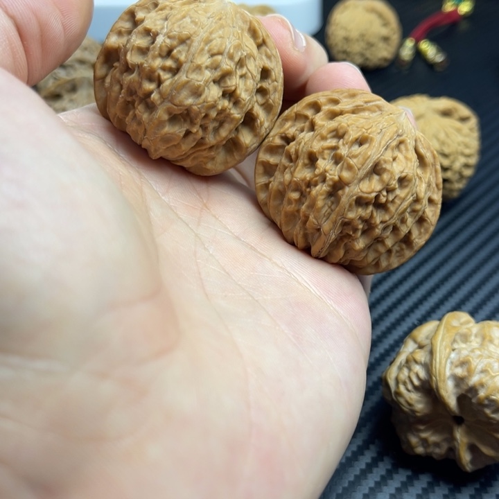 文玩核桃把件41山地磨（水尖