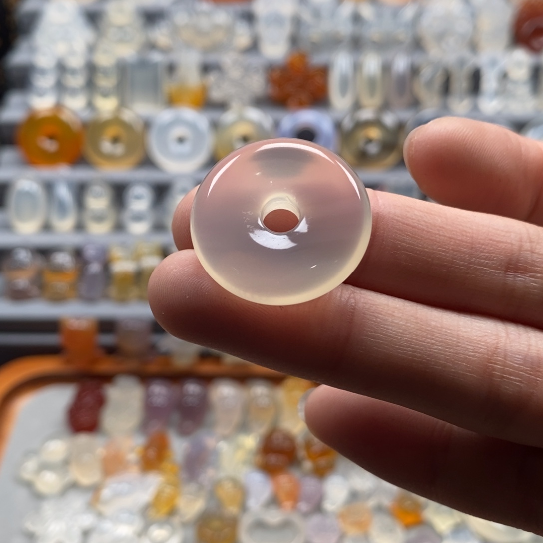 玛瑙/玉髓未镶嵌颈饰