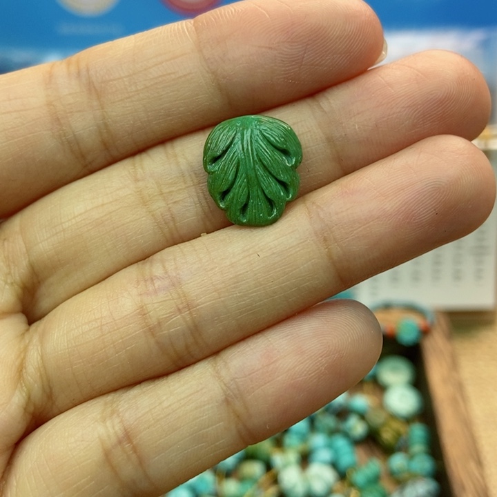 未镶嵌绿松石珠宝奇石