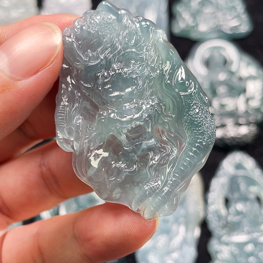 翡翠未镶嵌颈饰6，