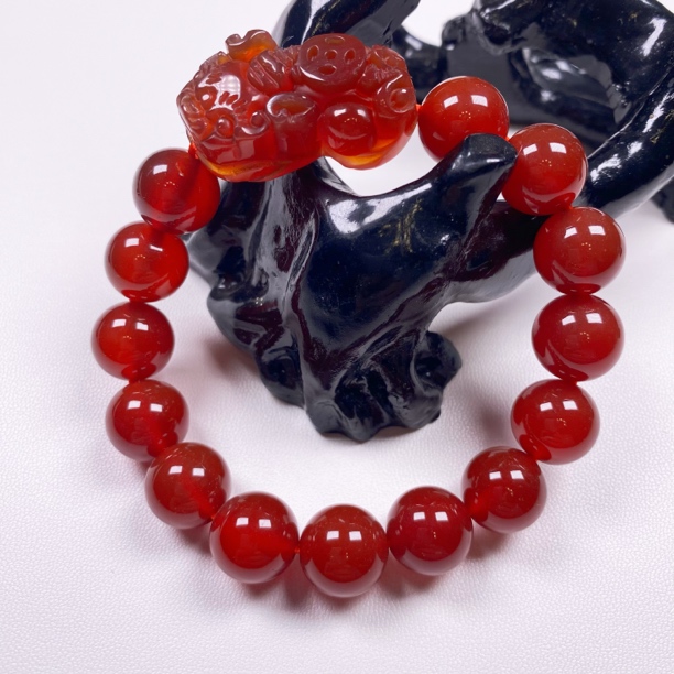 B02天然珠宝典藏级鸽血冰红玛瑙貔貅情侣款手串简约百搭送礼佳品