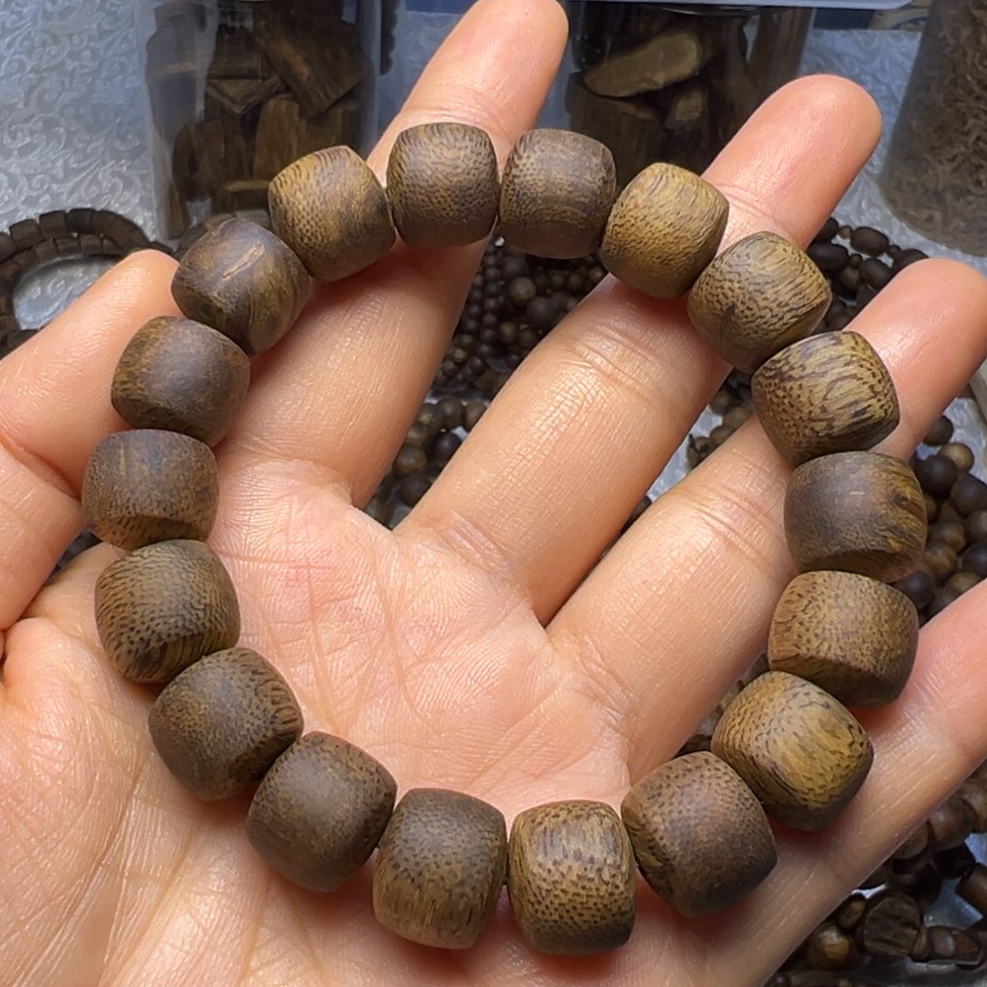 沉香手串7**?卡13-17.8克鼓珠多样性发一