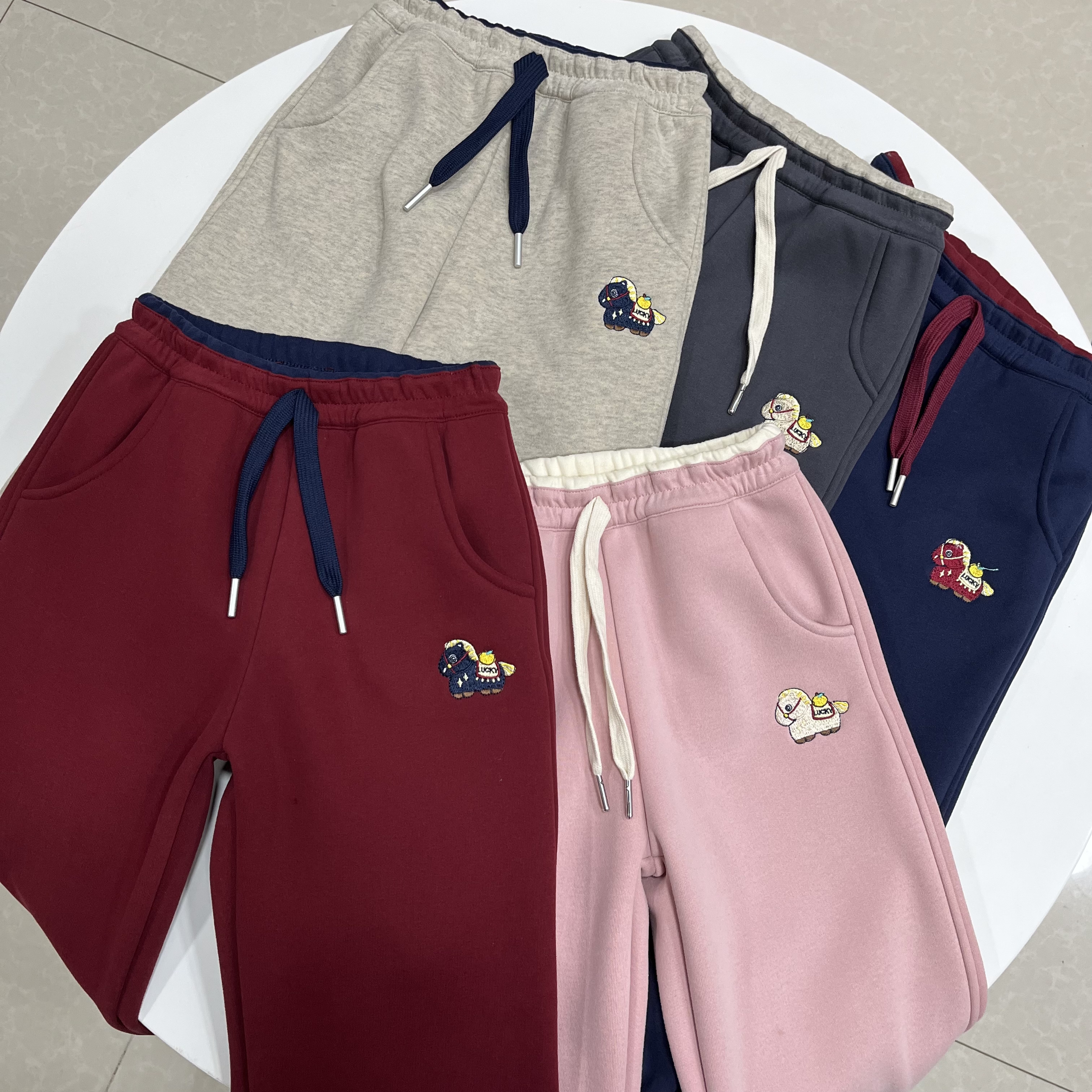 新年款小马刺绣男童女童 加绒加厚卫裤小中大童 时尚百搭休闲长裤