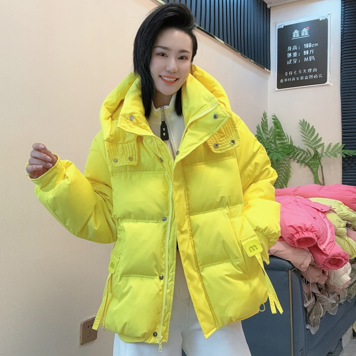 【品质6】连帽新款宽松短加厚外套冬季百搭小个子洋气糖果色系0908