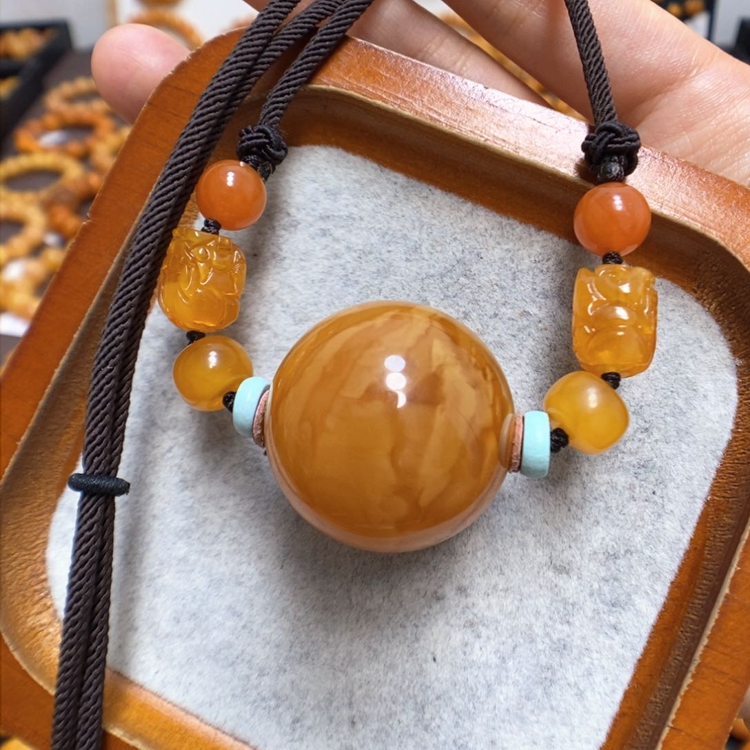 蜜蜡颈饰未镶嵌蜜蜡