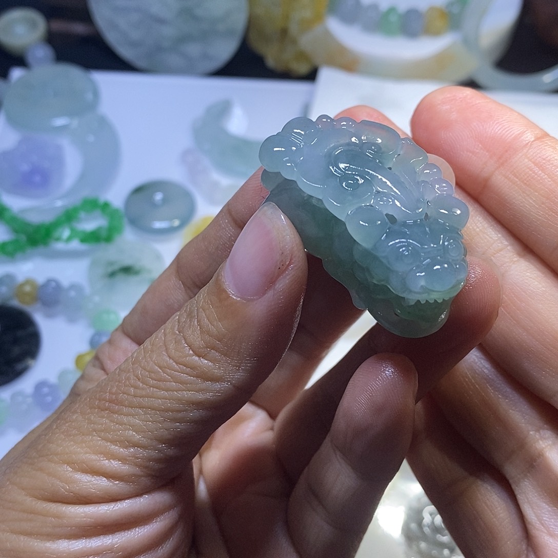 s***y定制翡翠未镶嵌貔貅