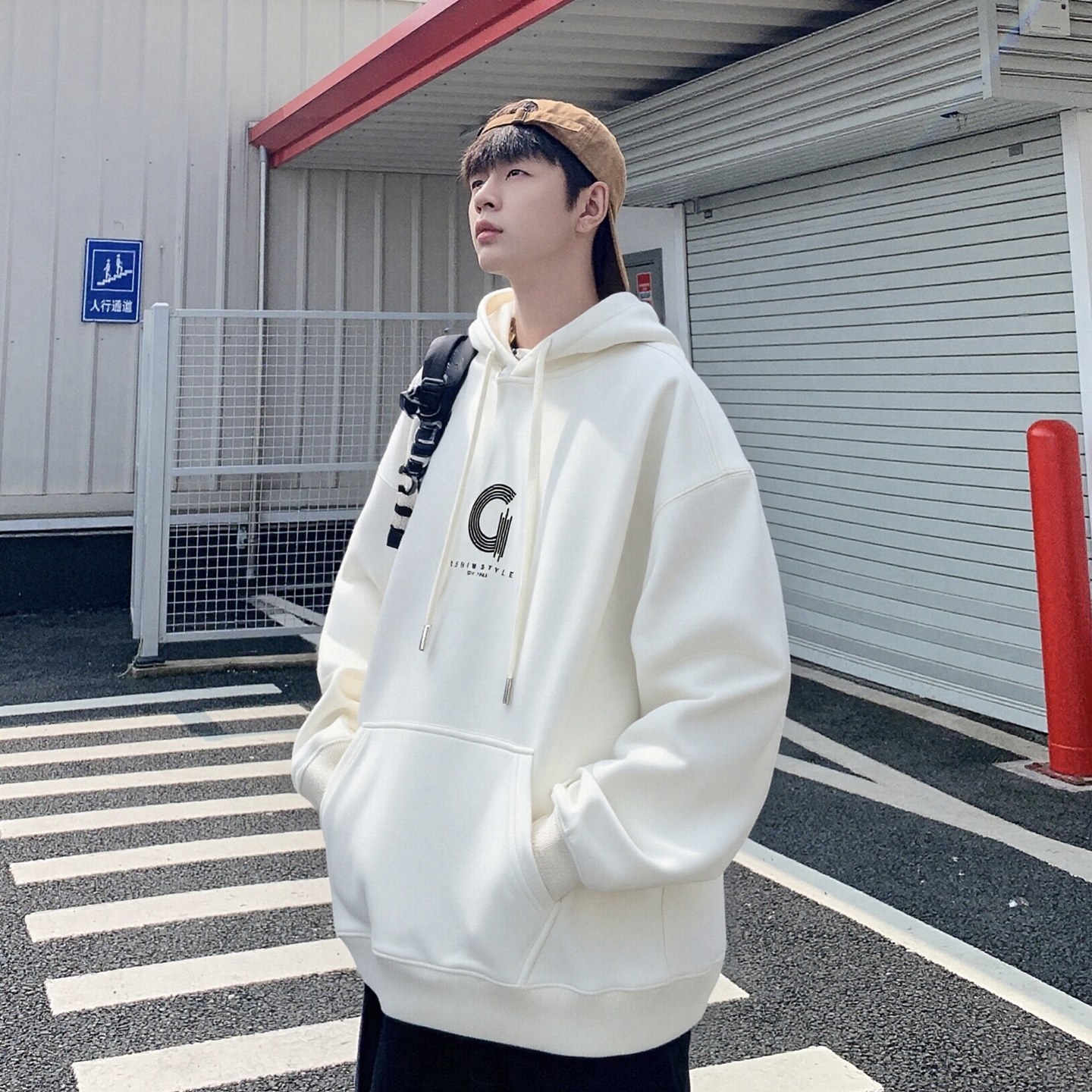 男大童时尚加绒连帽卫衣2025冬装新款学生款宽松保暖套头衫50609