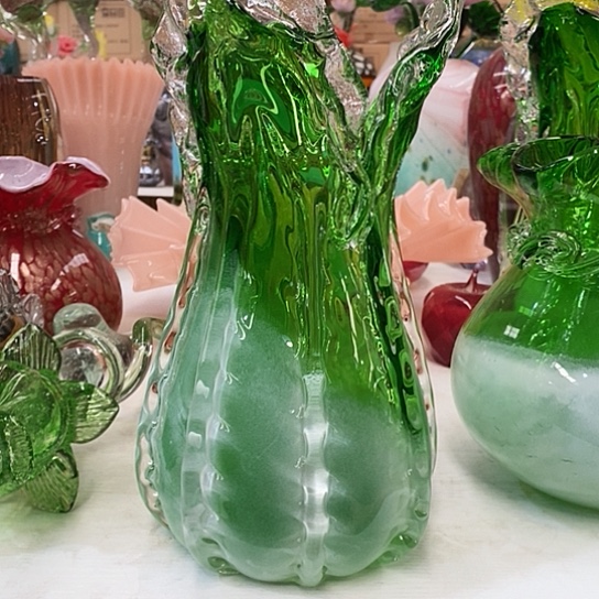 琉璃花瓶高27厘米口径11厘米