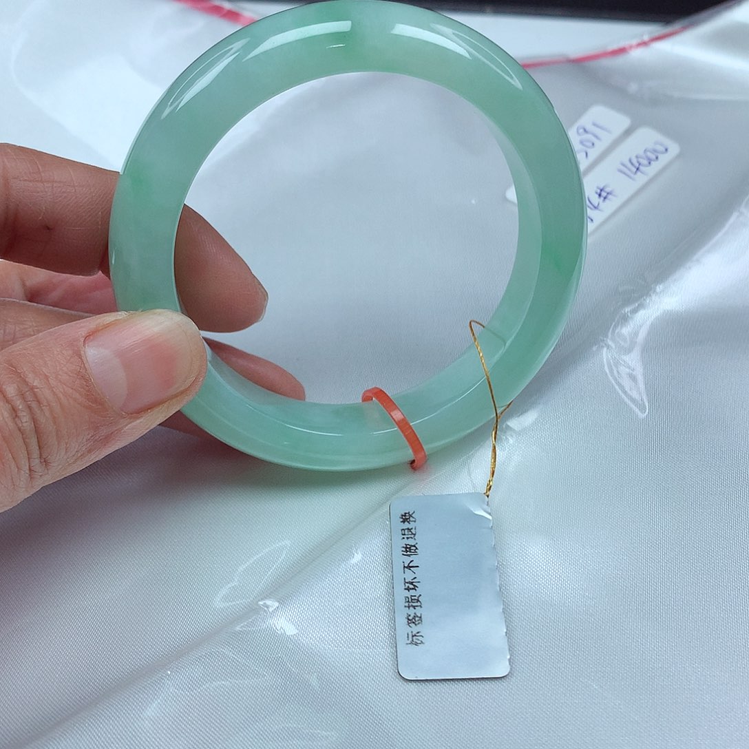 翡翠手镯未镶嵌A***x54圈