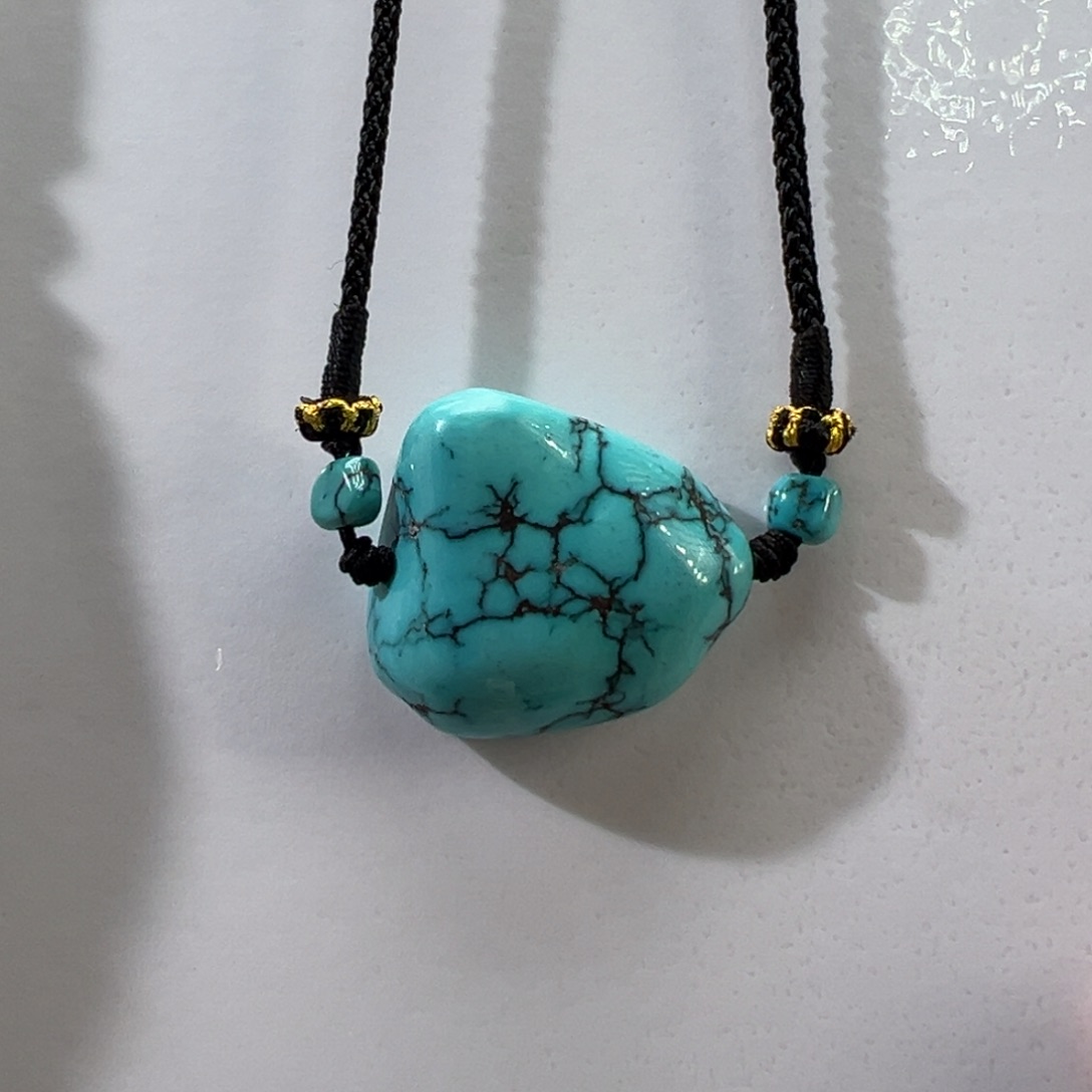 绿松石未镶嵌挂件