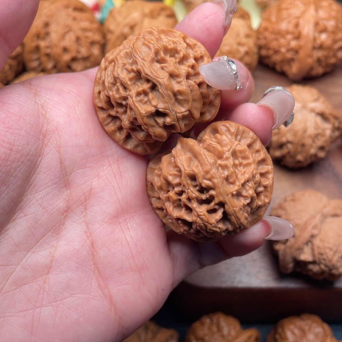 文玩核桃把件我*手捻苹果36