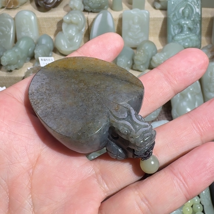 和田玉挂件未镶嵌