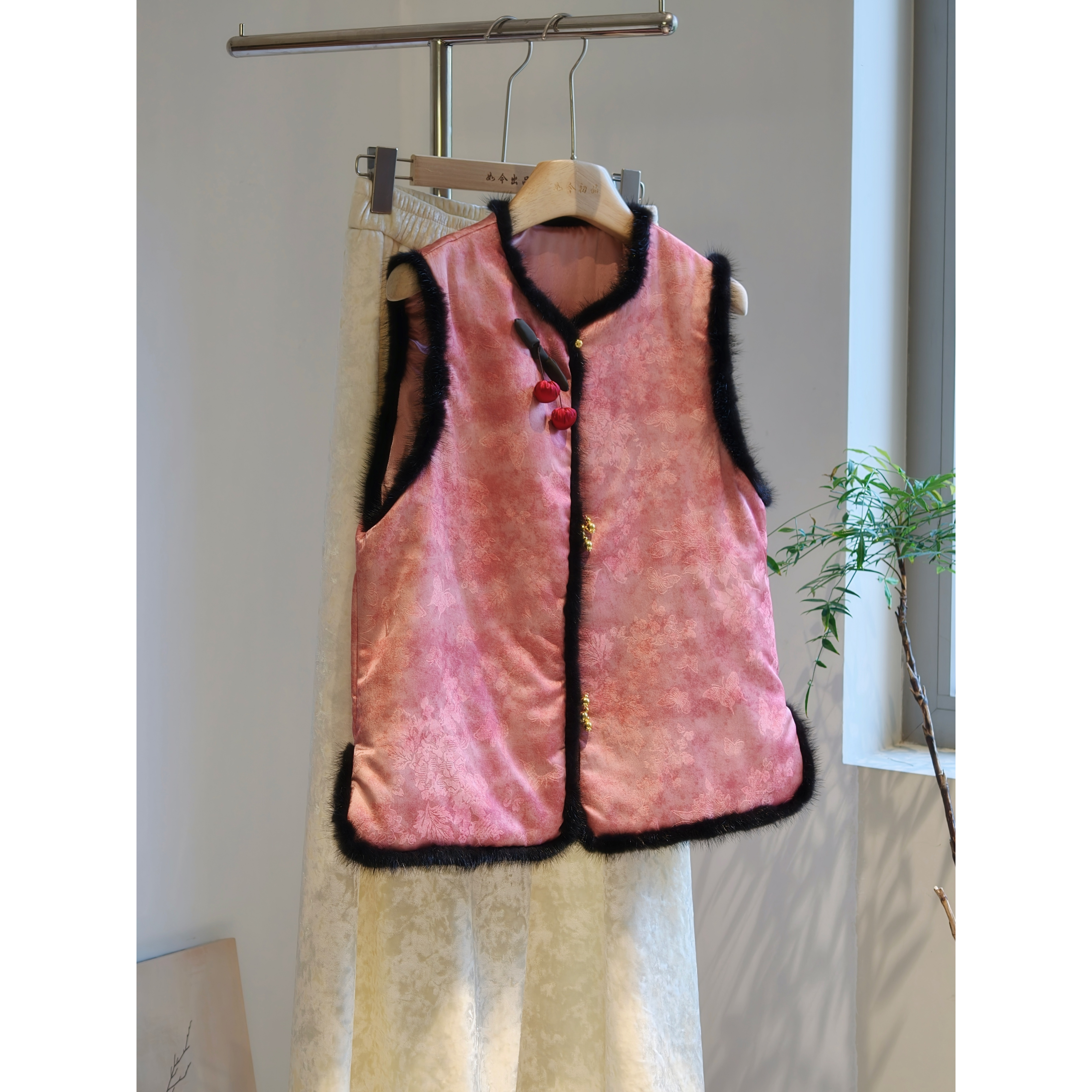 洋气减龄国风马甲女夹棉加厚秋冬外穿水貂毛高端大码新中式年轻款