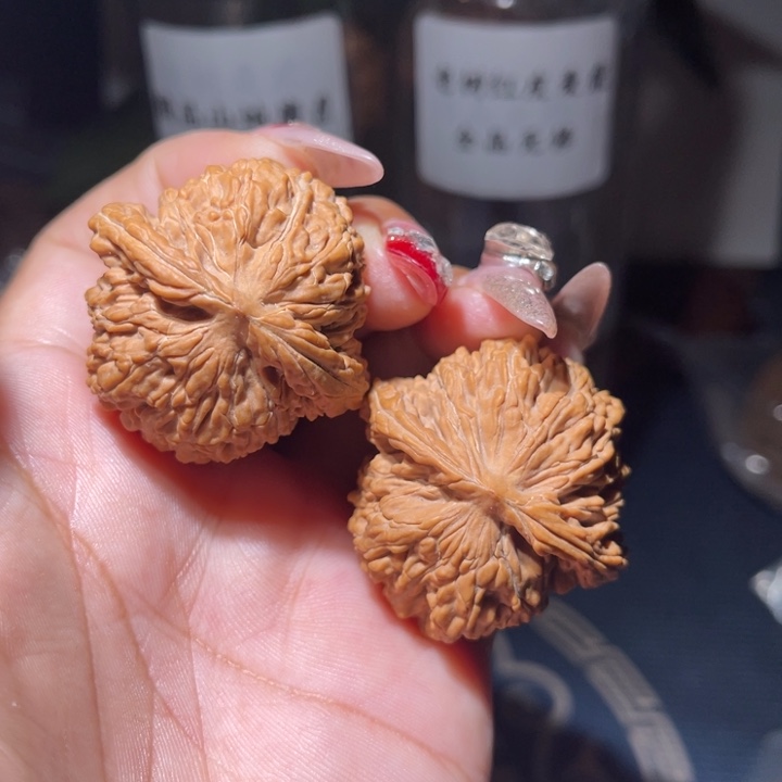 桃核把件             38