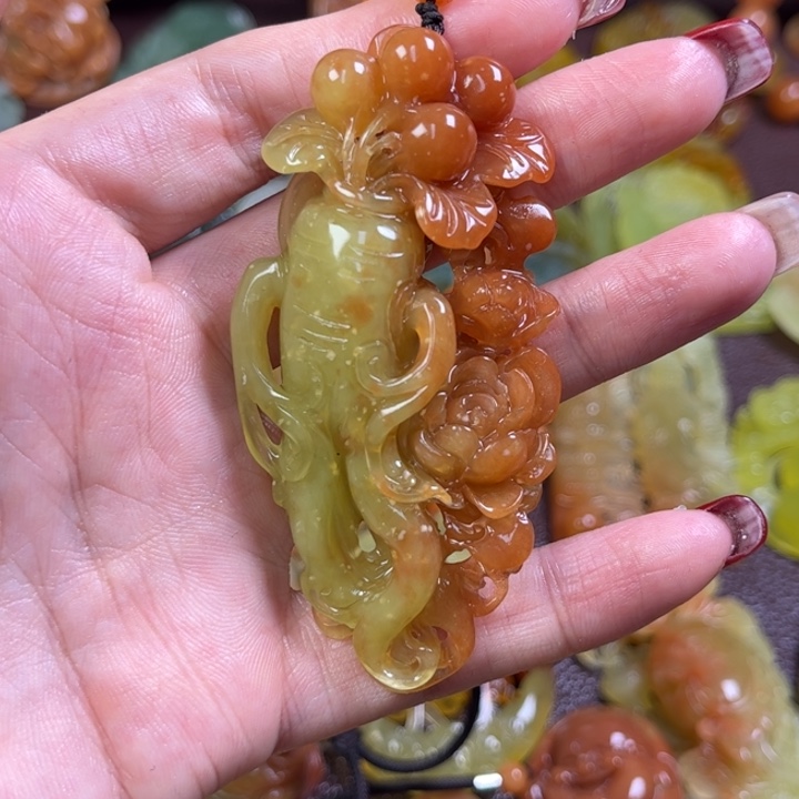 蛇纹石玉颈饰未镶嵌快**限