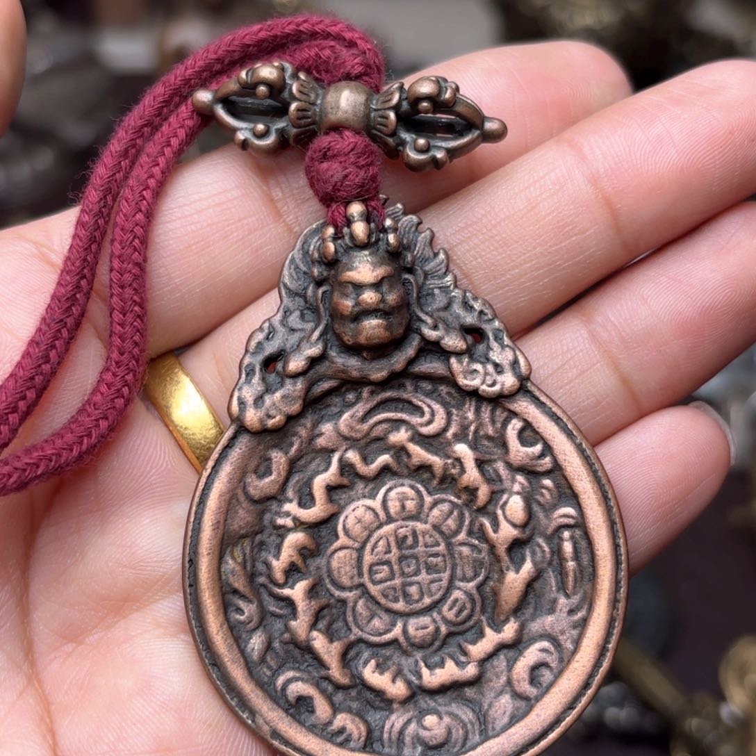 铜星月菩提吊坠项链